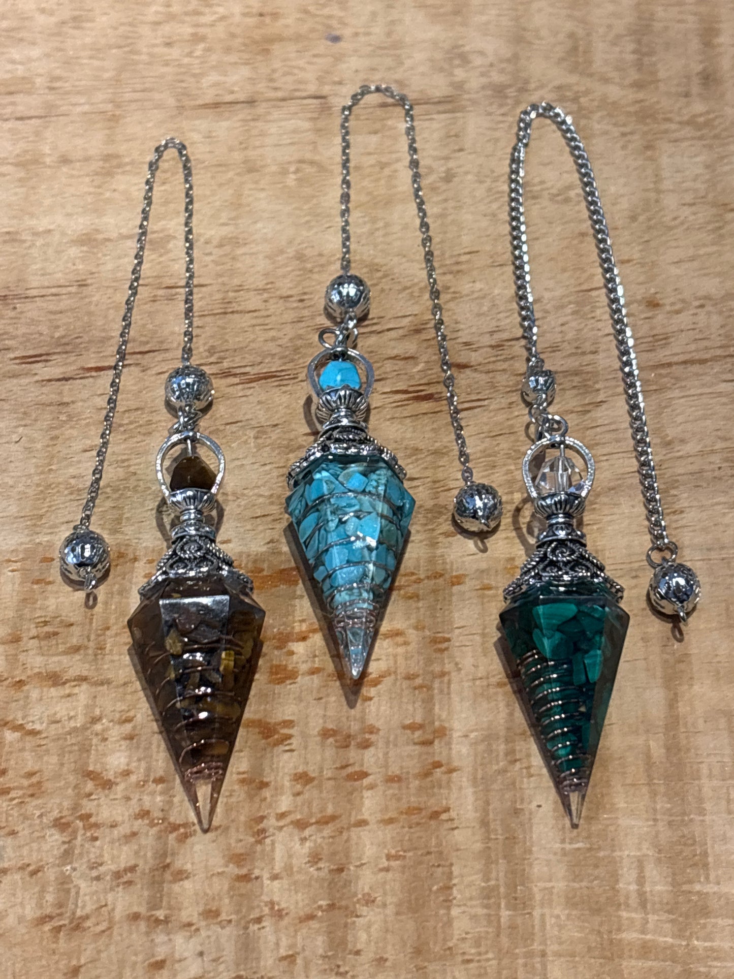 Pendule – Orgonite argent Pointe