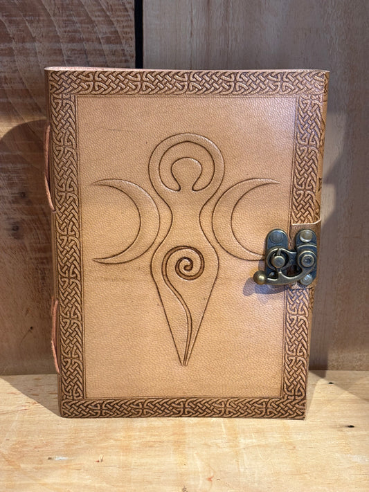 Livre en cuir BoS- Déesse