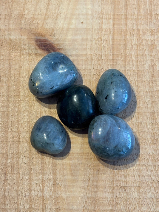 Pierre Roulée - Labradorite