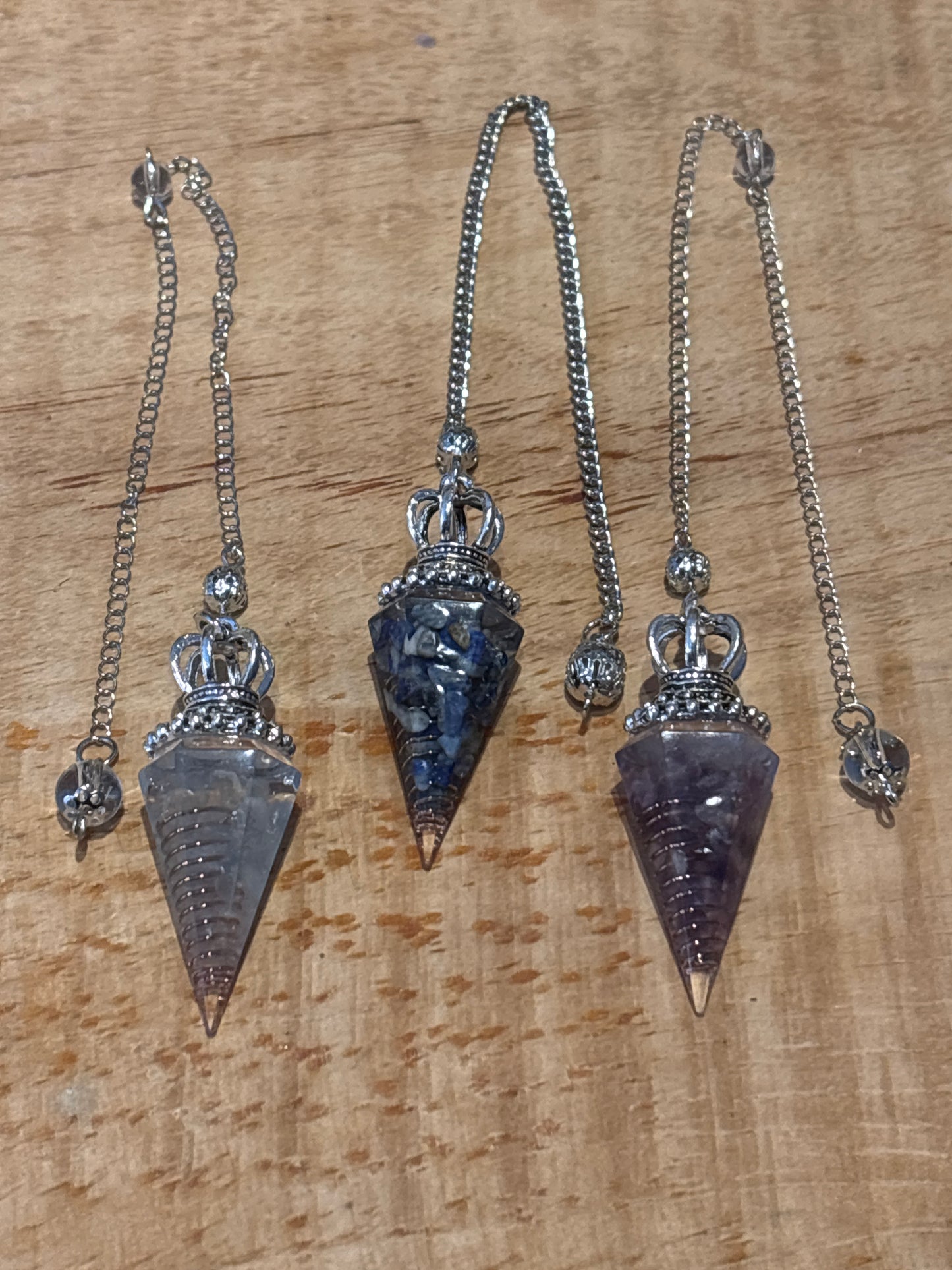 Pendule – Orgonite couronne argent