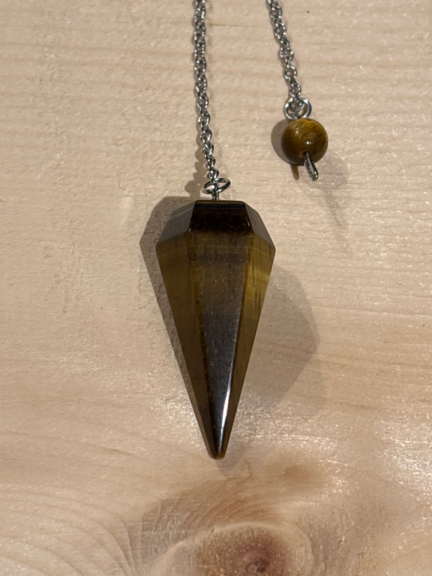 Pendules Pointes en pierres