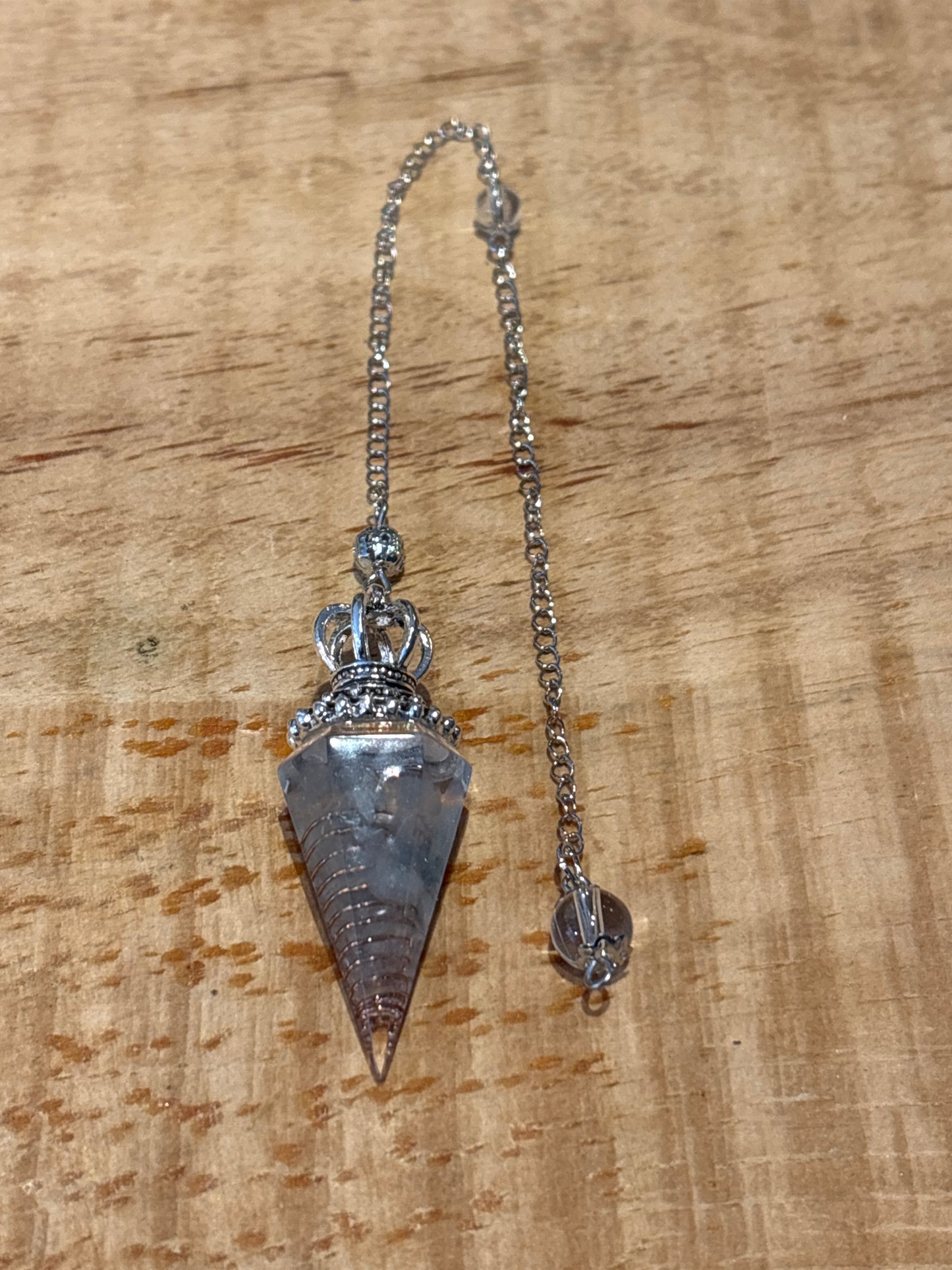 Pendule – Orgonite couronne argent