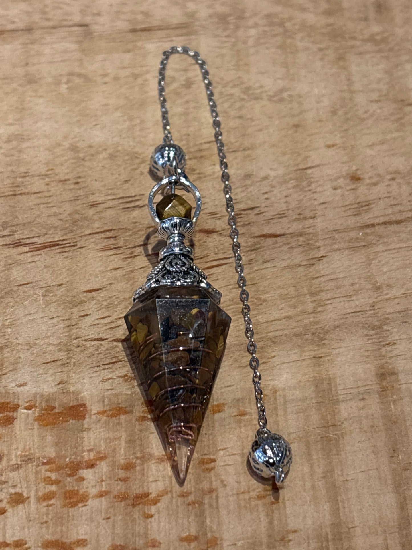 Pendule – Orgonite argent Pointe