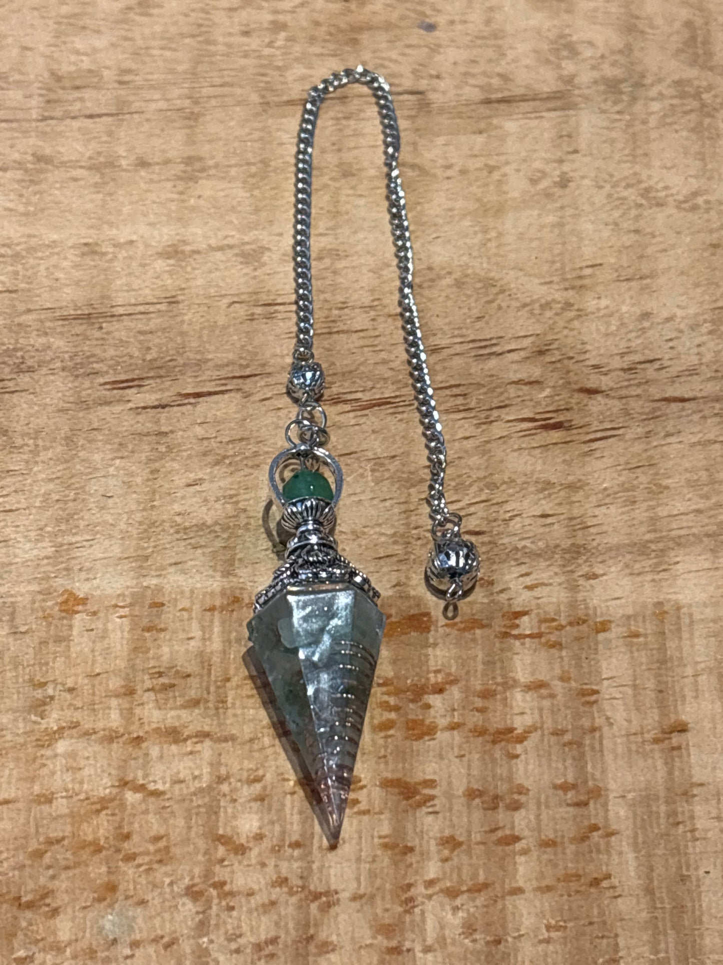 Pendule – Orgonite argent Pointe