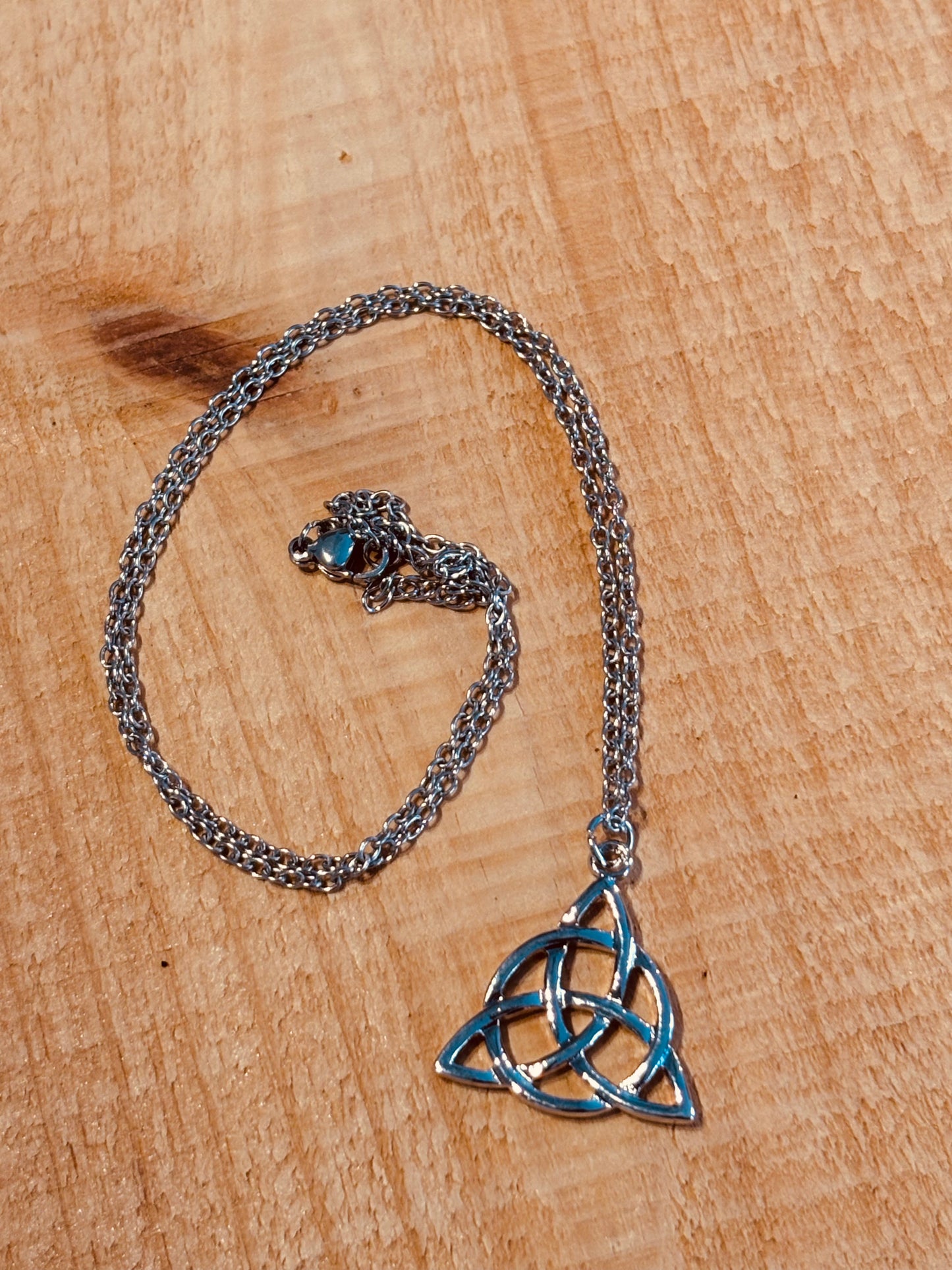 Pendentif – Triquetra Argent